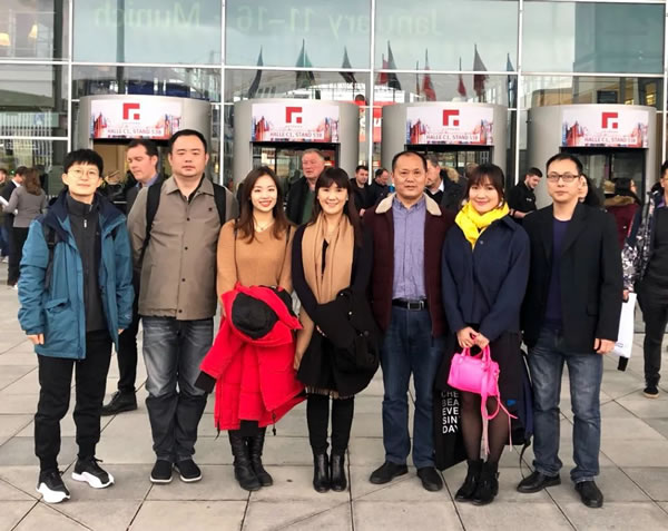 亘晟门窗董事长何海英荣获长沙县、长沙经开区“优秀企业家”称号 亘晟门窗董事长何海英荣获长沙县、长沙经开区“优秀企业家”称号